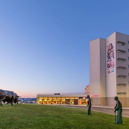 Hotel Ibis Bragança Exteriör bild