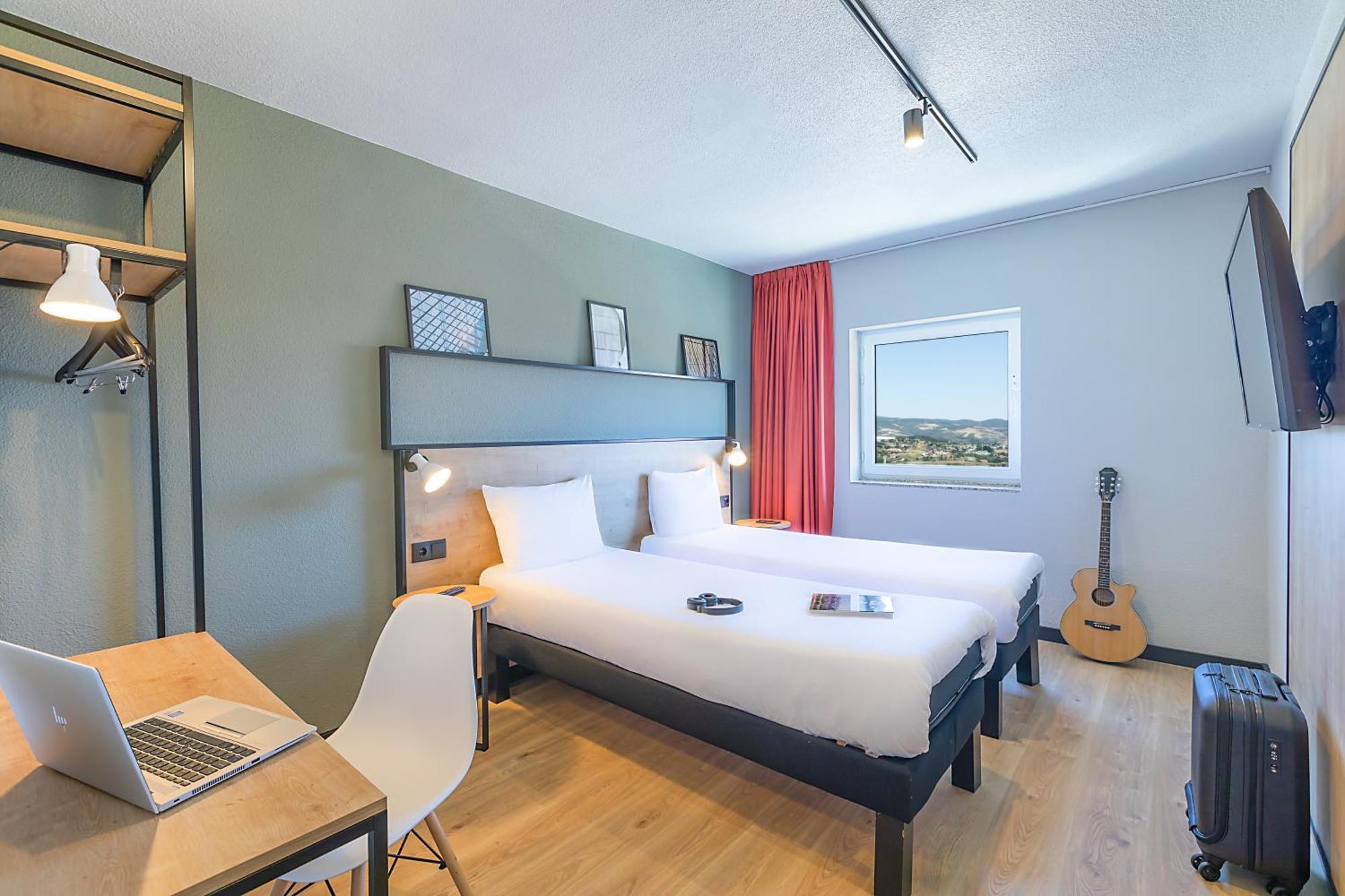 Hotel Ibis Bragança Exteriör bild