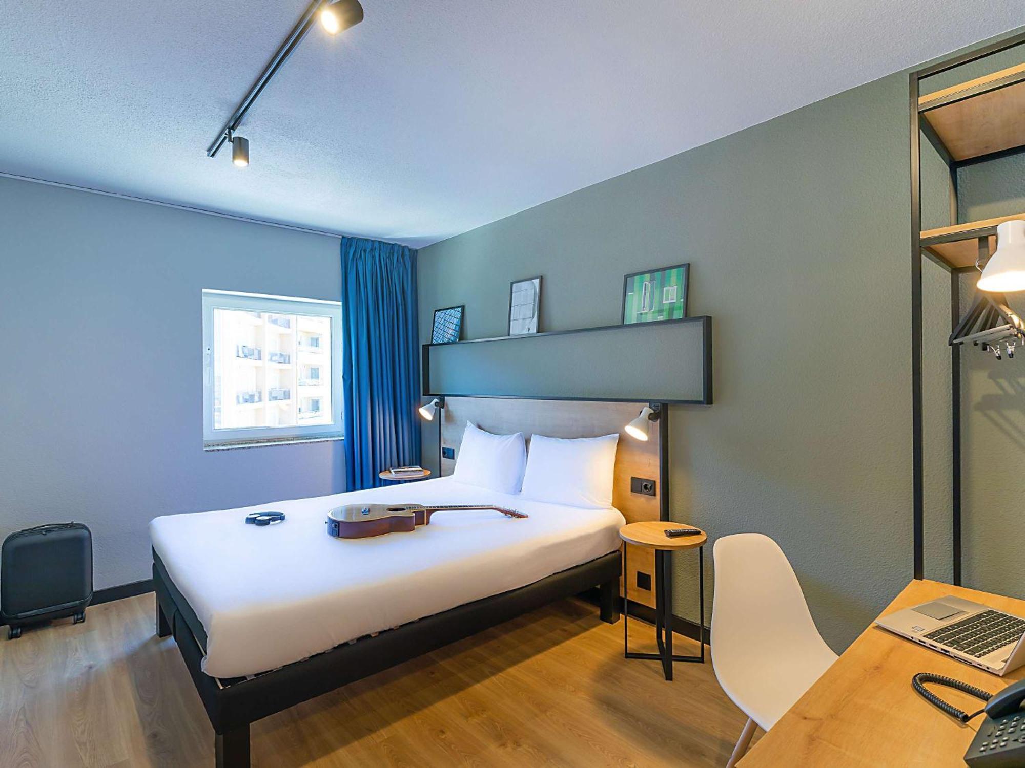 Hotel Ibis Bragança Exteriör bild